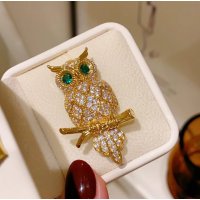 XSB146 - Golden Owl Saree Brooch
